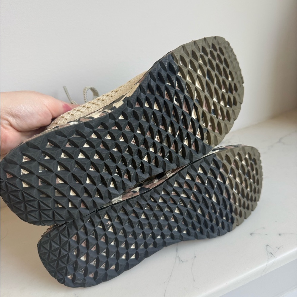 NOBULL Women or Men Shoes - Picture 4 of 9
